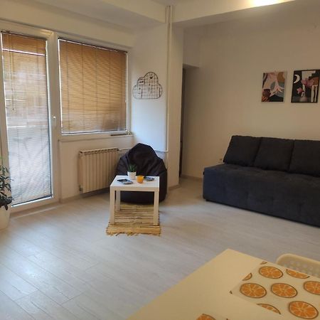 City Center White Apartment! Σκόπια Εξωτερικό φωτογραφία
