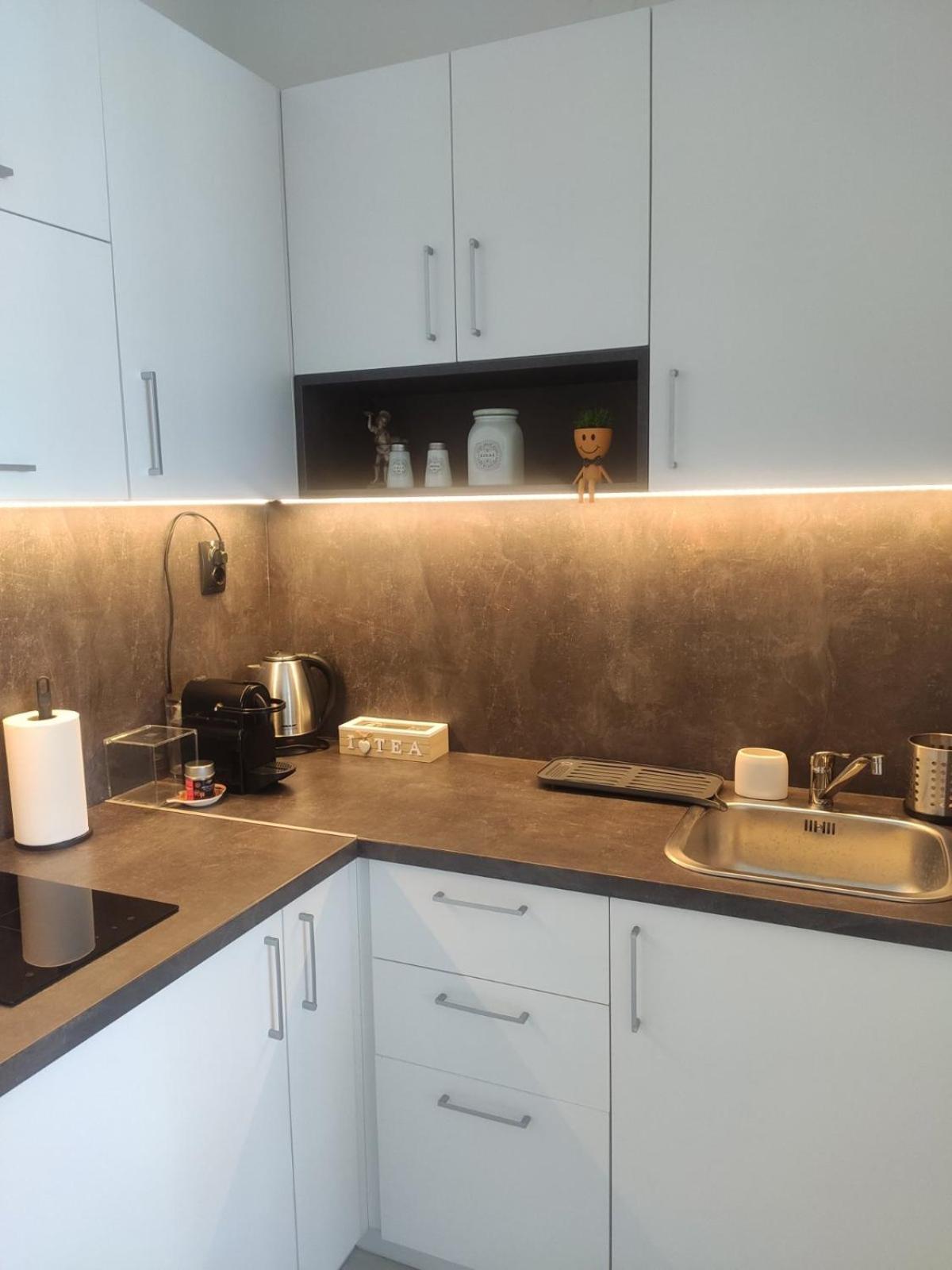 City Center White Apartment! Σκόπια Εξωτερικό φωτογραφία