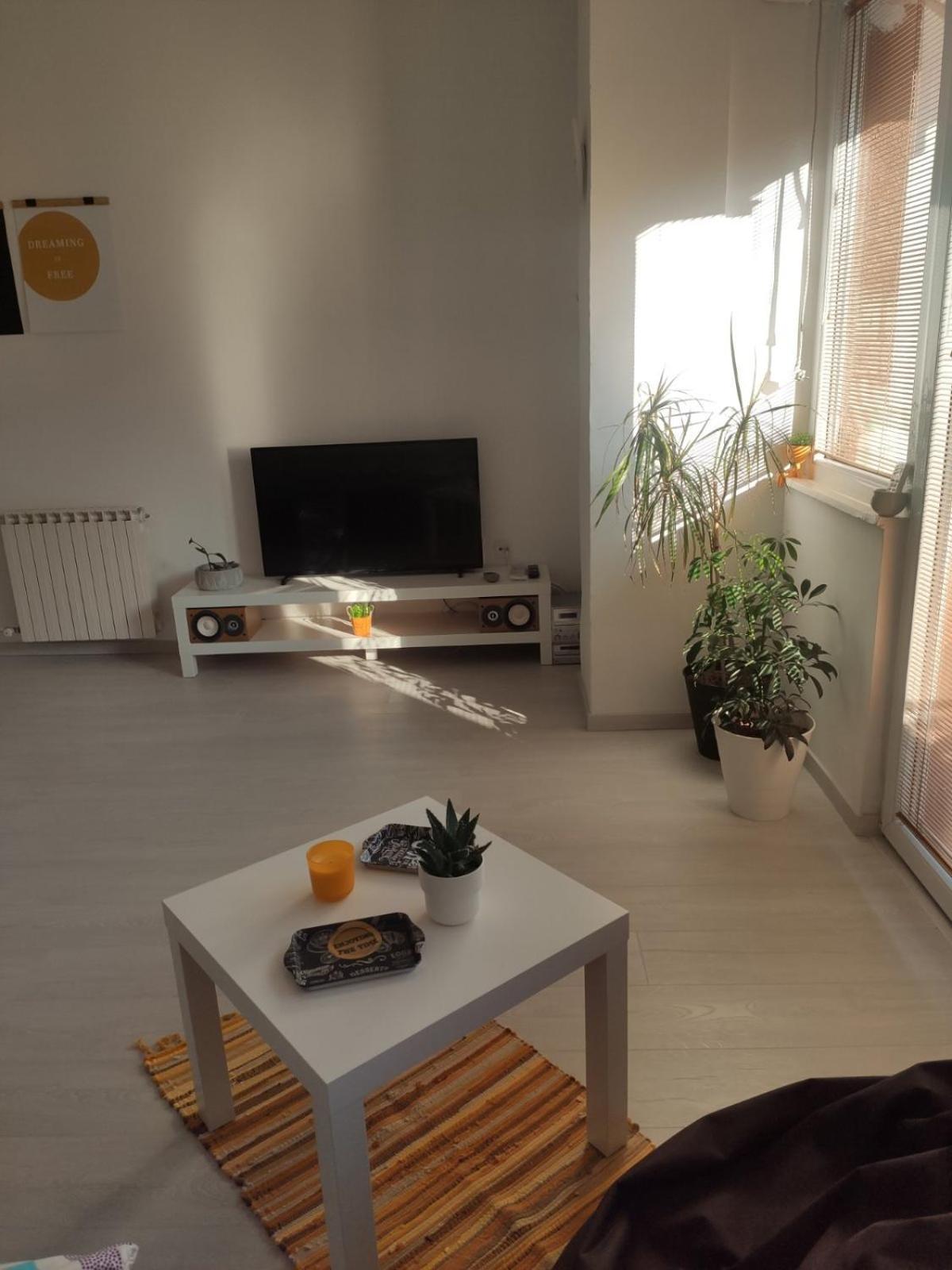 City Center White Apartment! Σκόπια Εξωτερικό φωτογραφία