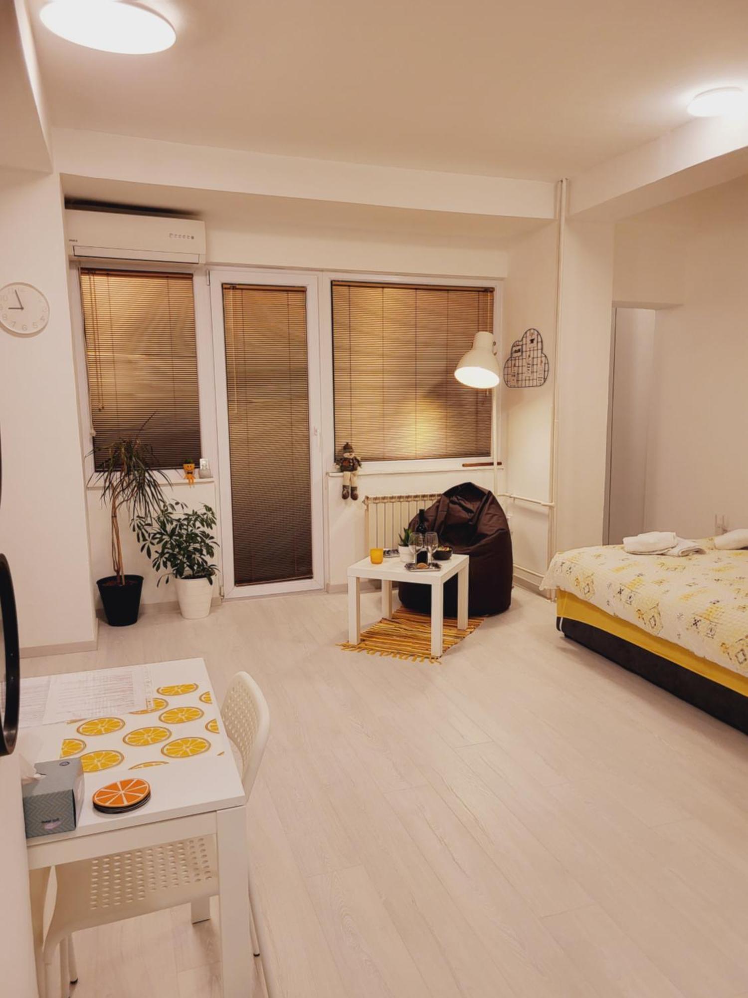 City Center White Apartment! Σκόπια Εξωτερικό φωτογραφία