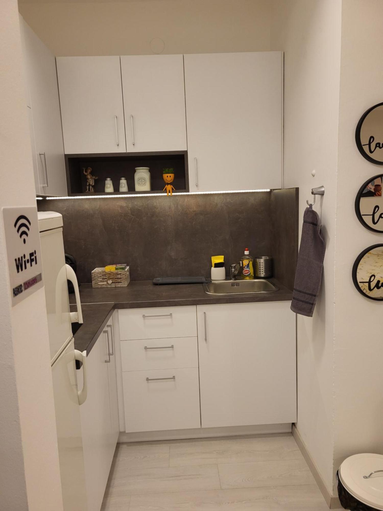 City Center White Apartment! Σκόπια Εξωτερικό φωτογραφία